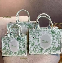 CD tote