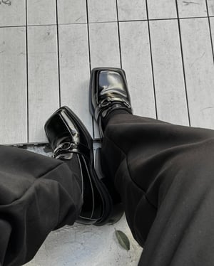 SQUARE TOE GRUNGE LOAFER