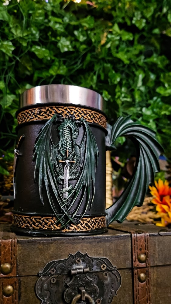 ๐The Armored Kingdom Green Dragon Scale & Steel Mug