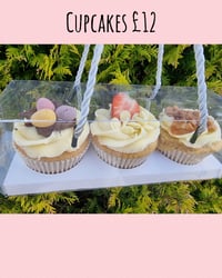 Image 2 of Mothers Day Cupcakes