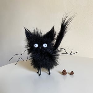 Image of Oopsy Kitty in Black