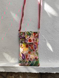 Image 4 of Bolsito broche para el móvil HUERTA rosa