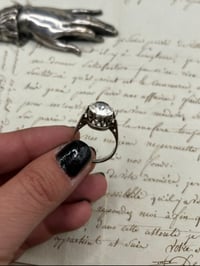 Image 6 of Magnifique bague en argent massif poinçonné, zircon synthétique, début 1900