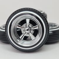 Image 2 of 1:16 14" Supremes