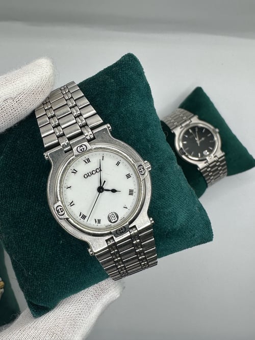 Image of Vintage GUCCI 9100M Quartz Wristwatch Silver With White Dial 