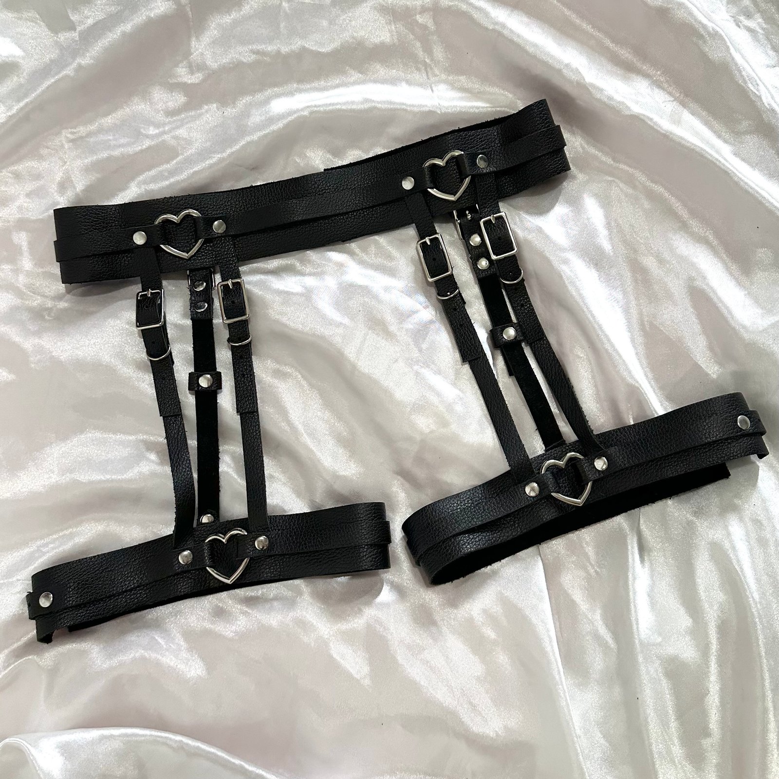 Leather garter outlet belt