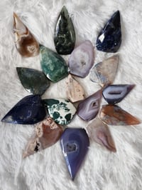 Image 4 of Teardrop Crystals - The Pitbull Picks 