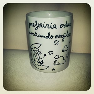 Image of "PREFERIRÍA ESTAR CONTANDO OVEJITAS