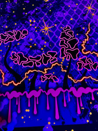 Image 4 of 👽 SHROOM SPRAYIN 👽