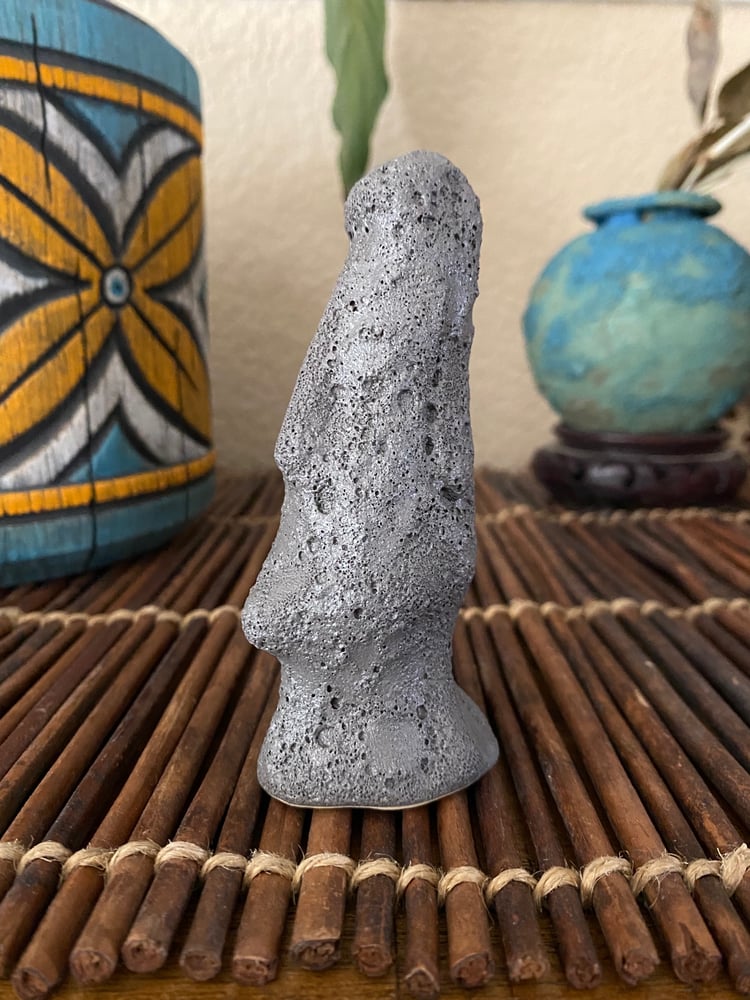 Image of Quick Sculpt Mini Moonrock Moai (d) - Shipping Included 