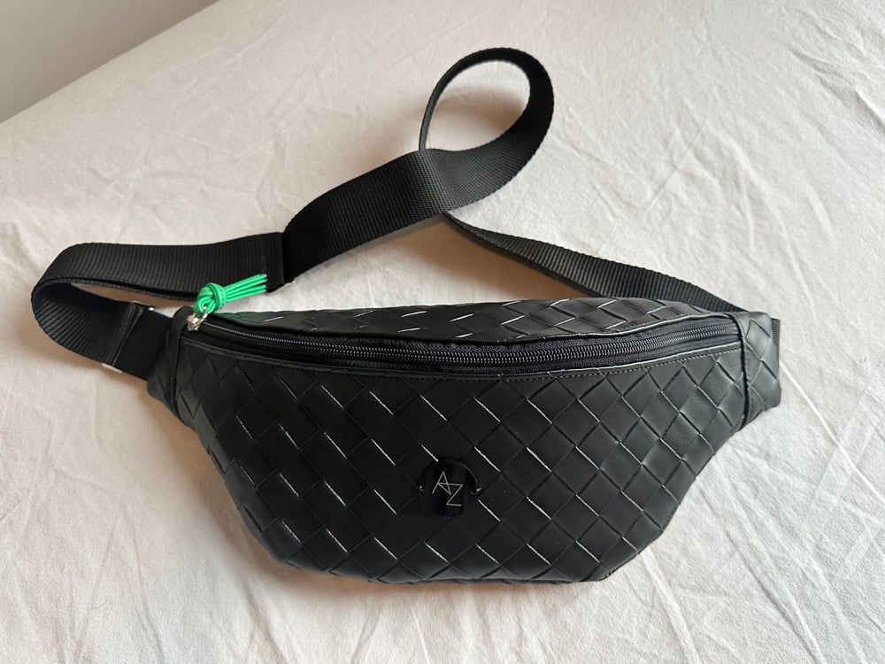 Image of Fanny Pack Knitted