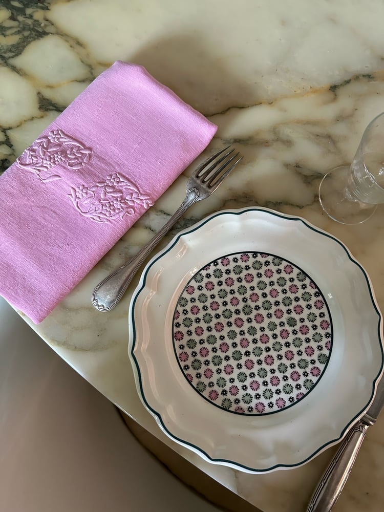 Image of Serviettes de table anciennes avec monogramme