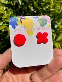 Image 1 of KISS ME STUDS - Fluro Pink 