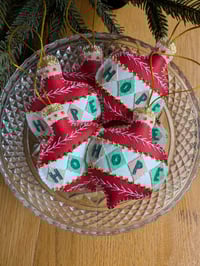 Image 2 of Retro Hope Christmas Bauble