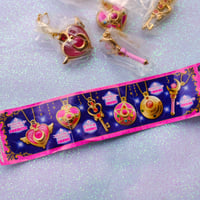 Image 3 of Sailor Moon Diecast Charm Gashapon Set (Gold)