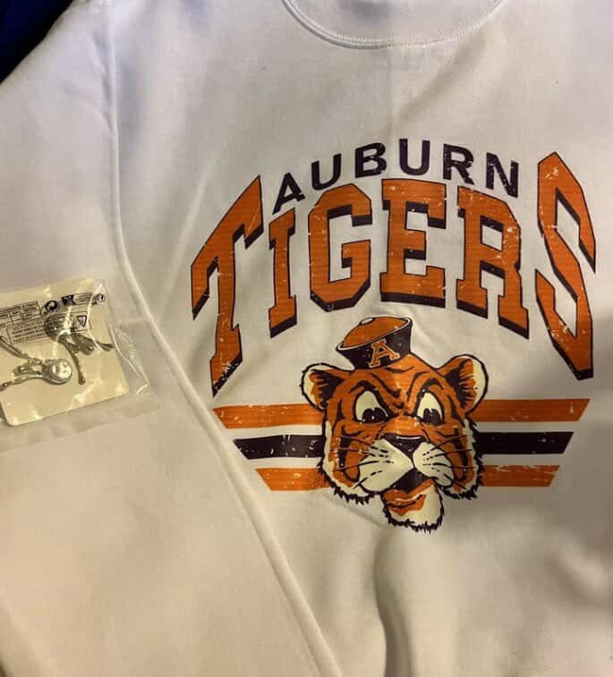 Image of Skylar Foundation/ Size Sm Auburn Tigers Sweatshirt