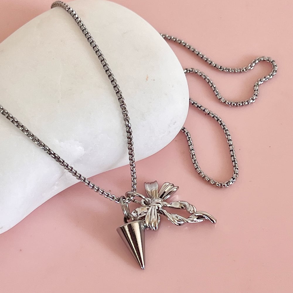 Image of Bow and Spike Necklace - Silver