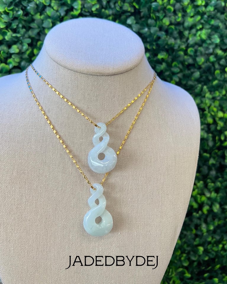 double infinity necklace Image 2