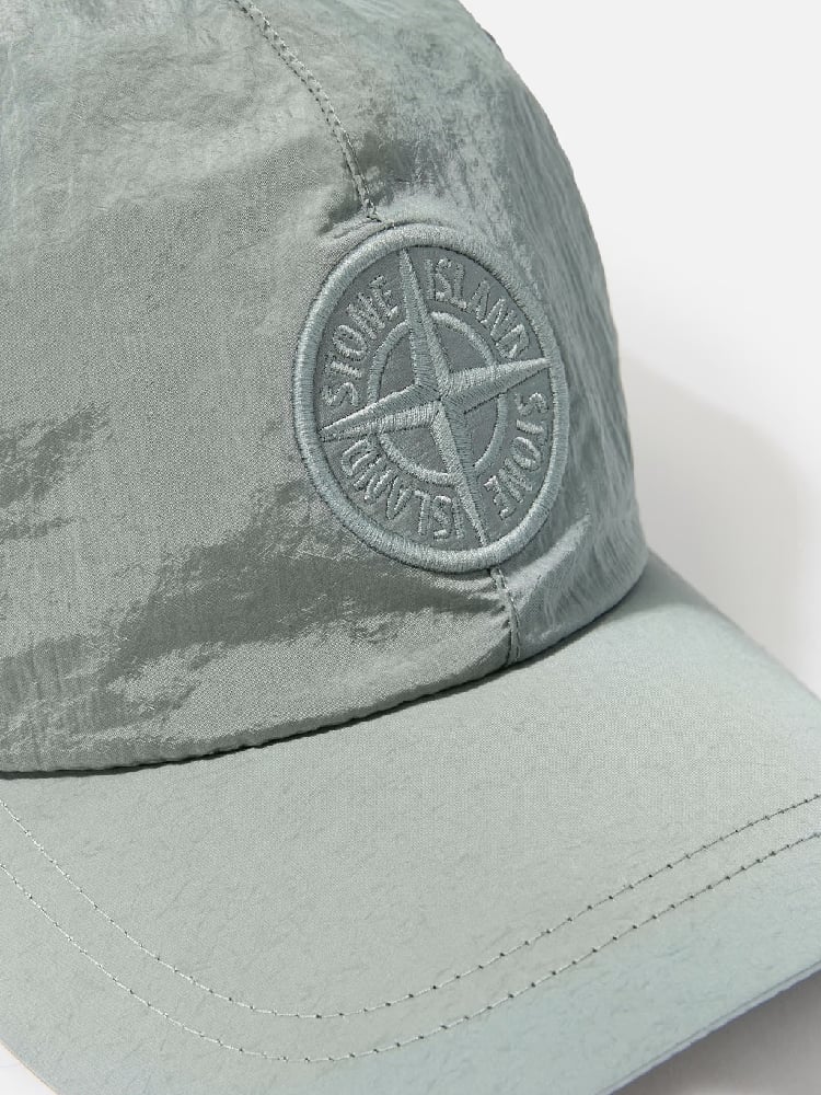 Image of STONE ISLAND 99576 NYLON METAL IN ECONYL® REGENERATED NYLON PEARL GREY