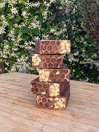 Image 3 of GOLDEN SOUL Honey & Oats Soap / Jabón de Miel y Avena