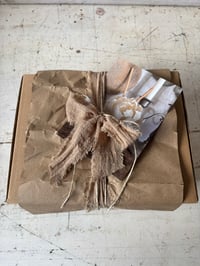 Image 2 of NEW Peony Sola Flower Essential Oil Diffuser