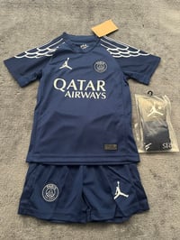 Image 1 of PSG navy/ Jordan kit 