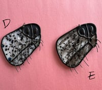 Image 3 of Stained glass good luck charm: speckled snoot