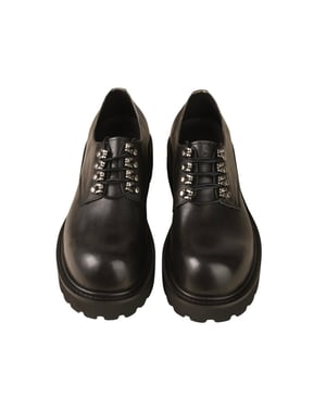 Men Wide Brushed Metal Derby