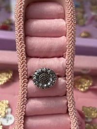 Sunflower ring