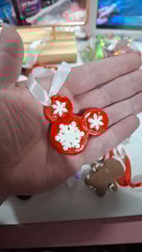 Mouse ears ornament snowflakes