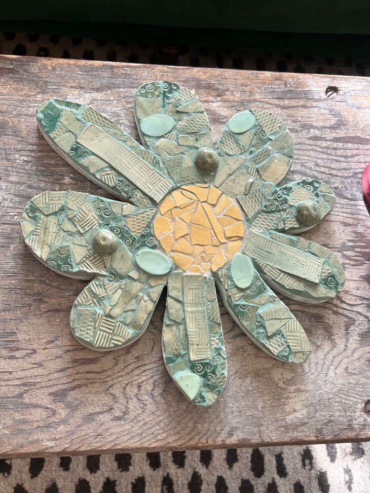 Image of Big turquoise mosaic bloom