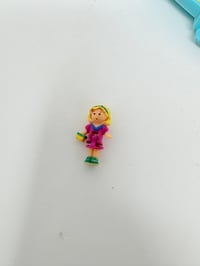 Image 9 of Ensemble bracelet et Polly Pocket boite crèche bleue