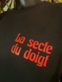 Image 4 of T-SHIRT - LA SECTE DU DOIGT 