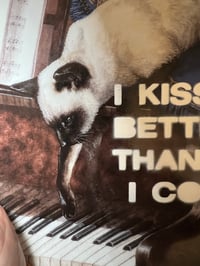 Image 2 of Pochoir sur assiette siamois