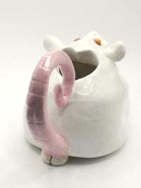 Image 3 of Emile