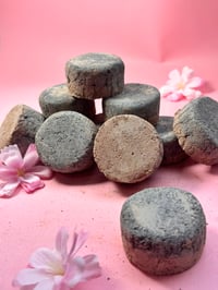 Image 10 of Red Nak Dry Fruit Macarons 