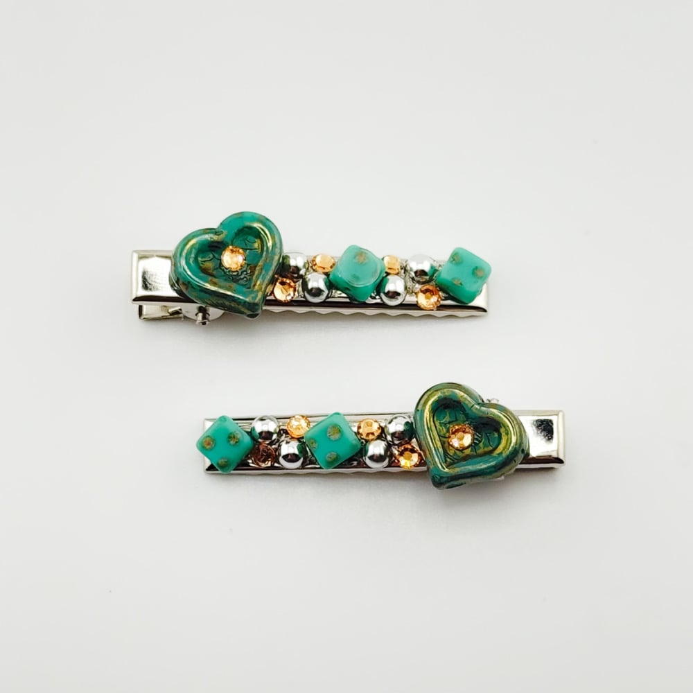 Image of Teal Trinkets Clips
