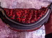Image 2 of HIP BAG "red leopard"