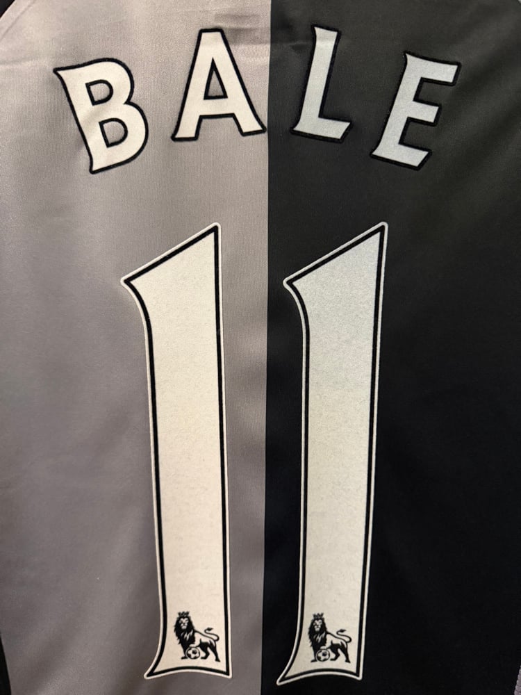 Image of Tottenham Hotspur “BALE 11” 2012/13 Third Shirt + PL patches   (M)