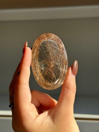 Image 2 of HIGH QUALITY COPPER RUTILE IN QUARTZ LENS