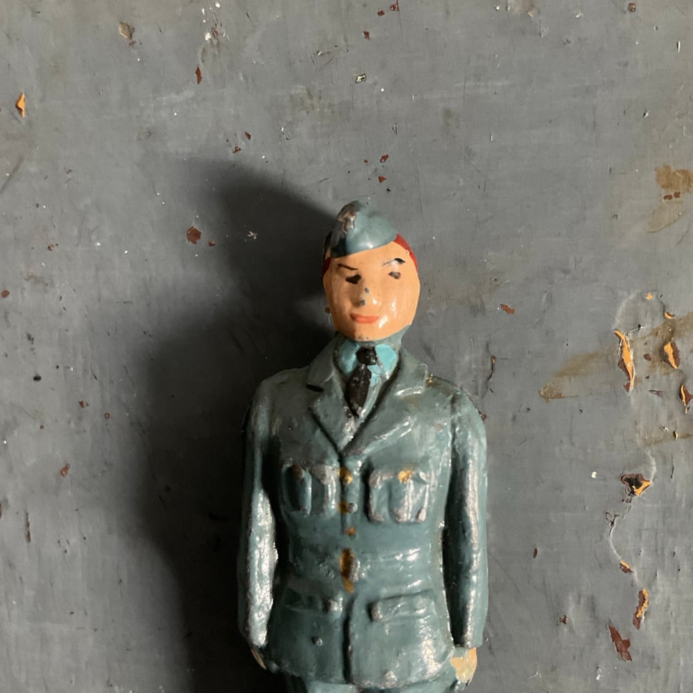 Image of Officer no.3
