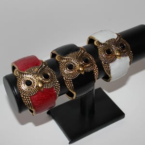 Image of Instafashion Bracelet Gorgeous Owl - Black, White & Red