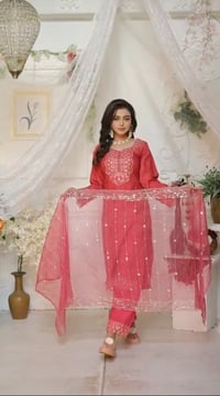 Image 2 of Pakistani Kurtha Set with Organza Shawl - Design #9