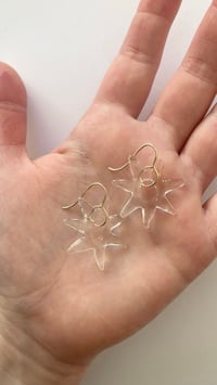 Image 2 of Étoiles de verre transparent/doré