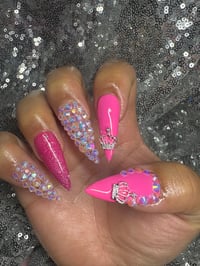 Image 3 of  Pink queen, Stiletto gel press on nails  