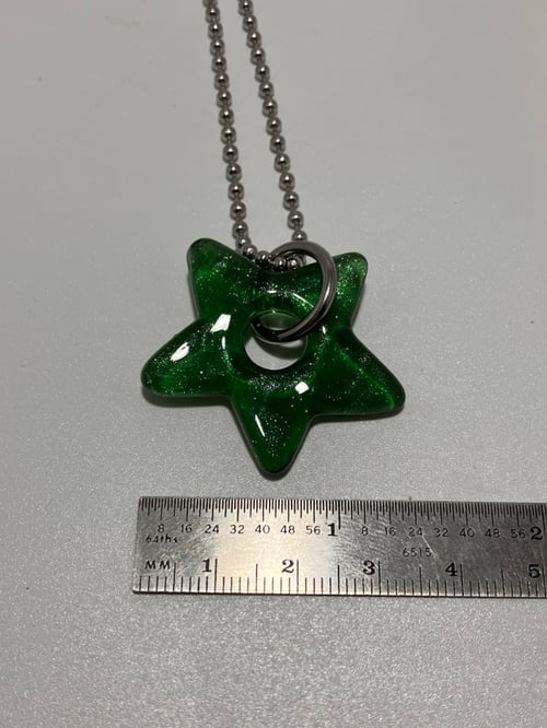 Image of green stardust 