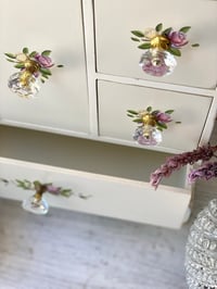 Image 6 of Petit meuble à tiroirs - décor floral