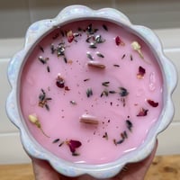 Image 3 of apple rind + cinnamon scented candle
