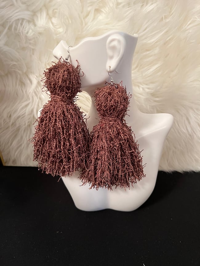Short Tassel Earrings 