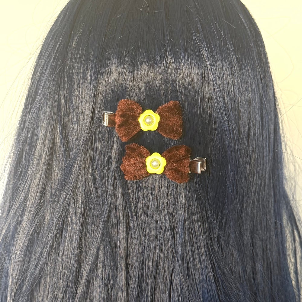 Image of Baby Fuzzy Bow Clips